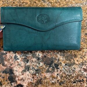 Buxton Emerald Green Vintage cowhide leather wallet